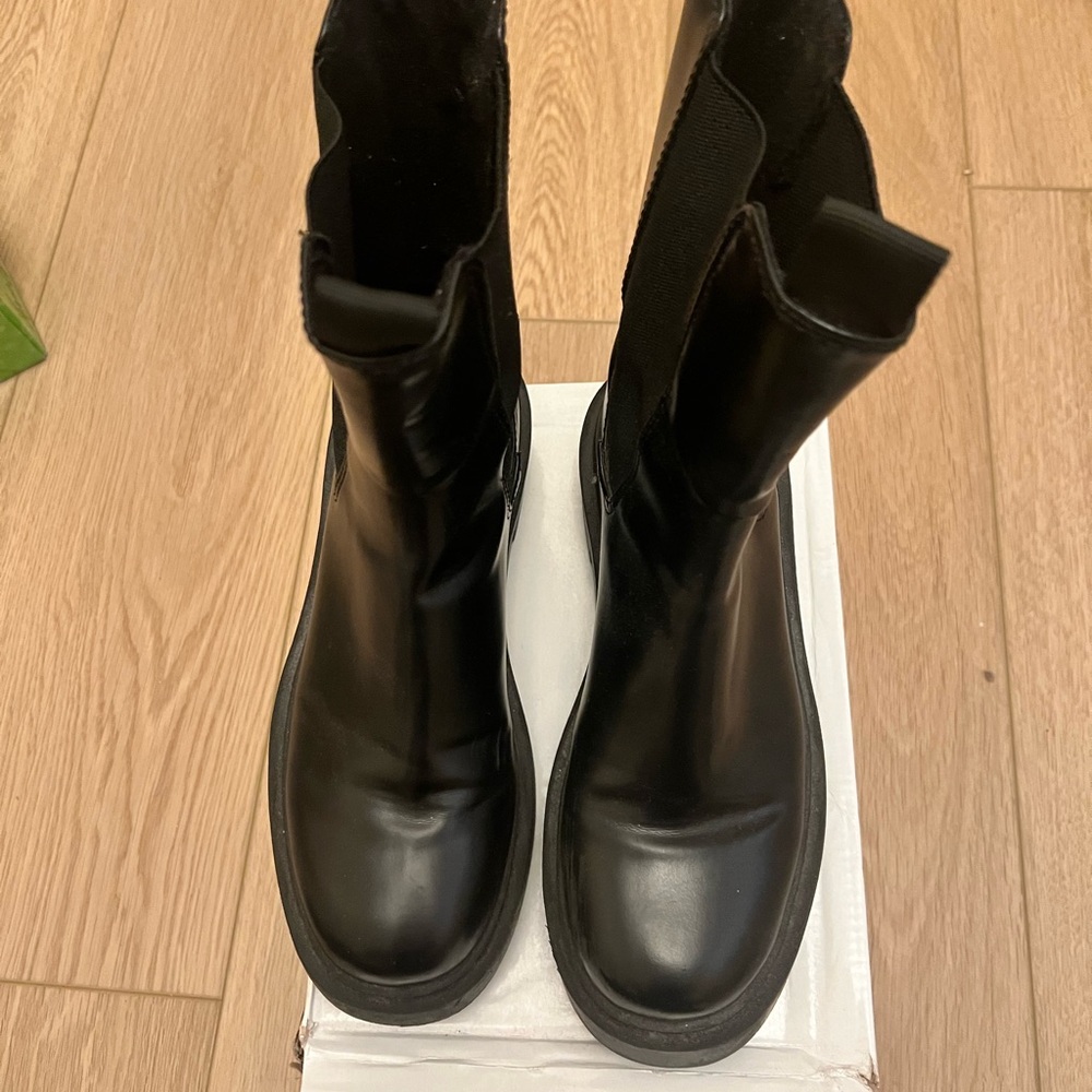H&M Black Chunky Chelsea Combat Boots - Picture 3 of 5